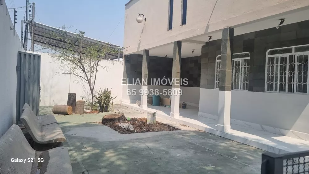 Casa de Condomínio à venda com 3 quartos, 200m² - Foto 2