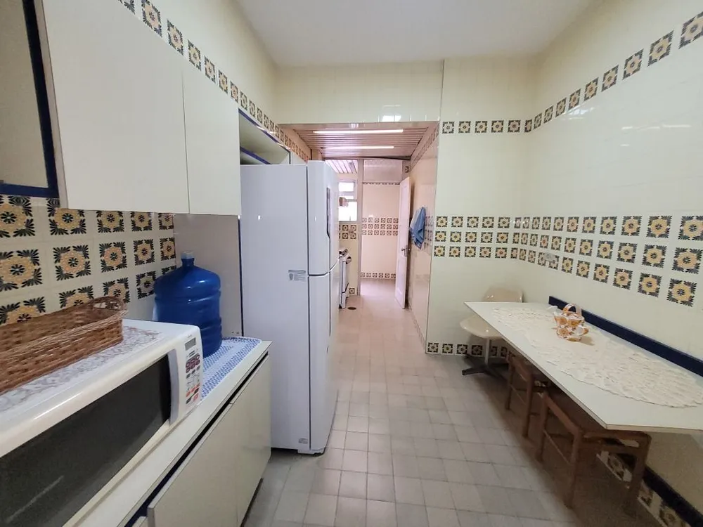 Apartamento, 3 quartos, 140 m² - Foto 1