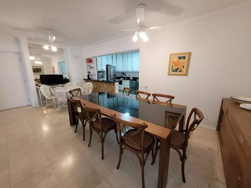 Apartamento à venda com 3 quartos, 140m² - Foto 1