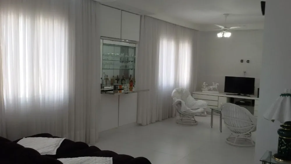 Apartamento, 4 quartos, 235 m² - Foto 1