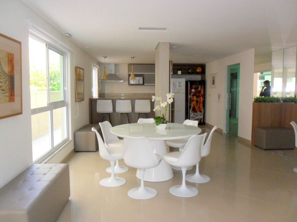 Apartamento à venda com 2 quartos, 77m² - Foto 7