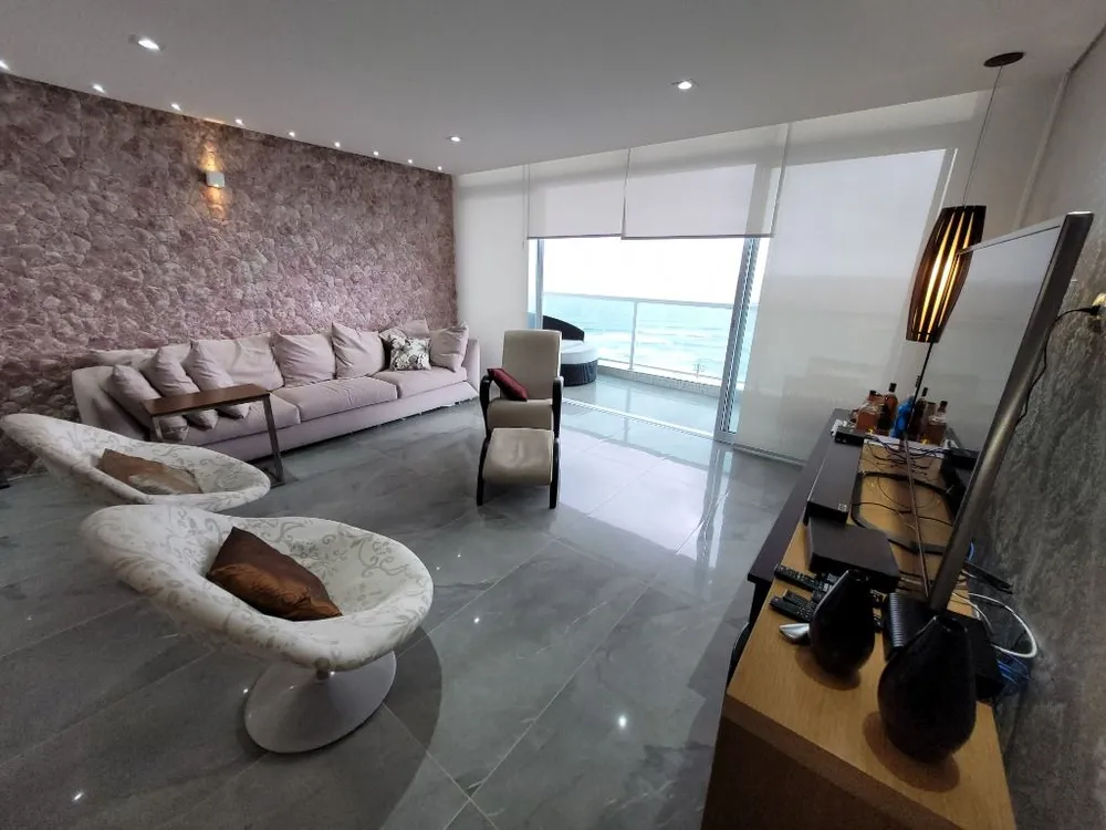 Apartamento, 3 quartos, 130 m² - Foto 1