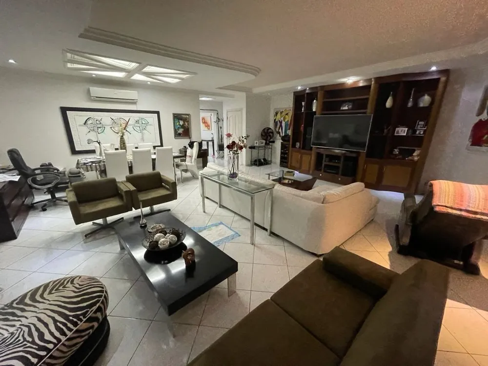 Apartamento, 3 quartos, 190 m² - Foto 5
