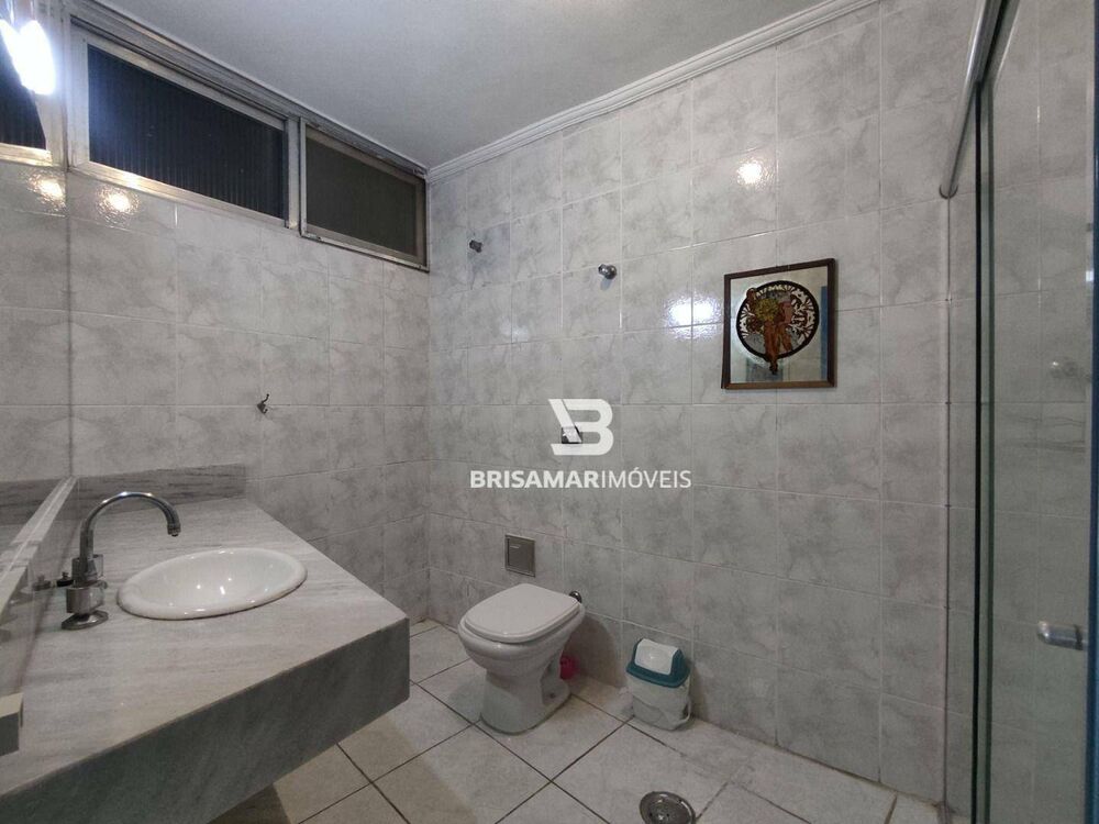 Apartamento para alugar com 3 quartos, 130m² - Foto 13