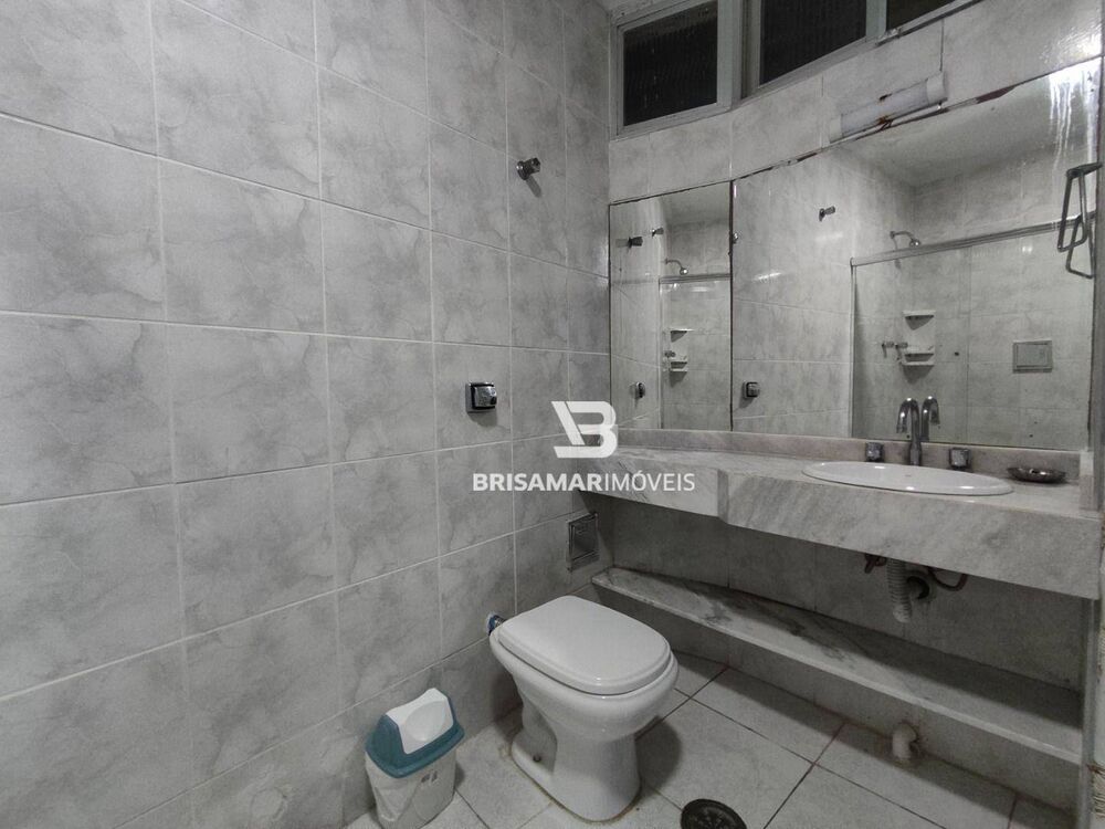 Apartamento para alugar com 3 quartos, 130m² - Foto 17