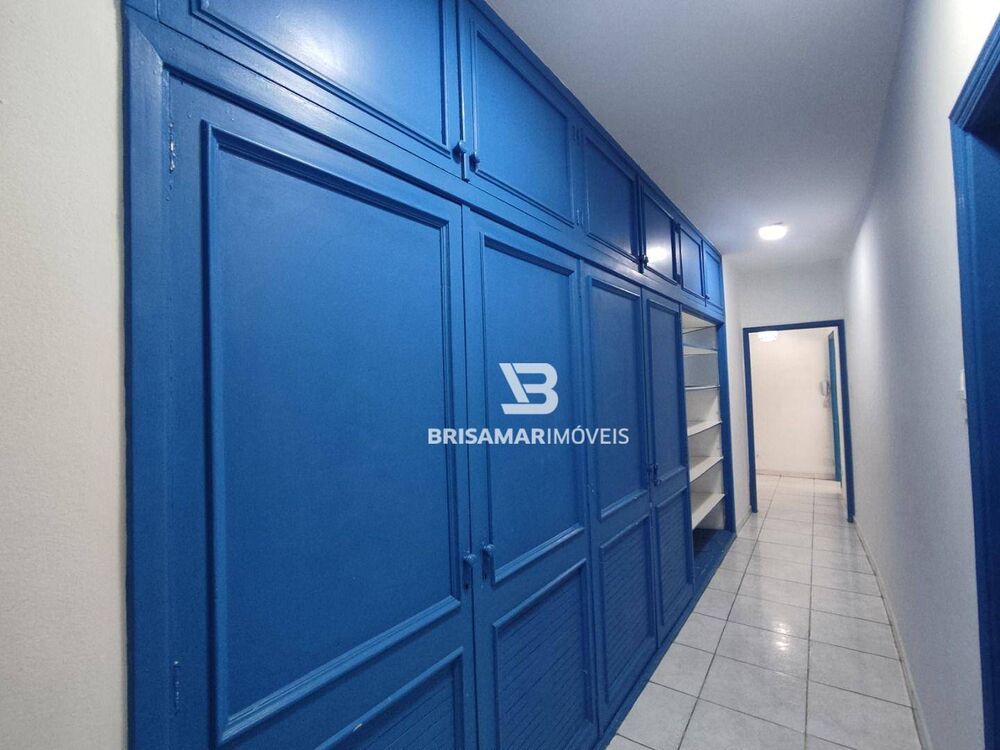 Apartamento para alugar com 3 quartos, 130m² - Foto 8