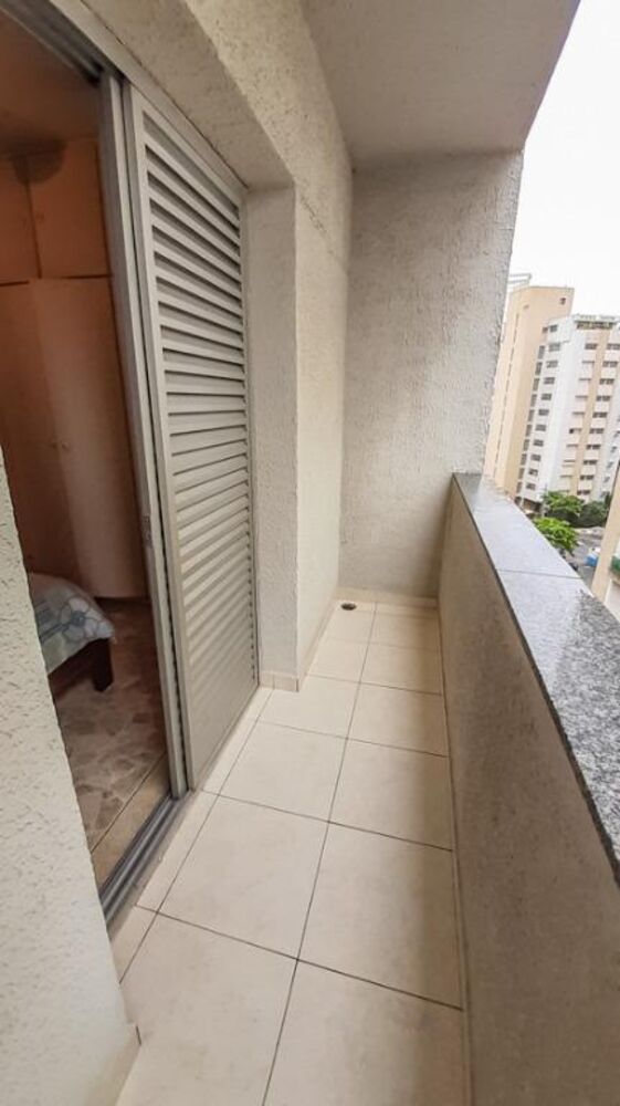 Apartamento à venda com 3 quartos, 110m² - Foto 2