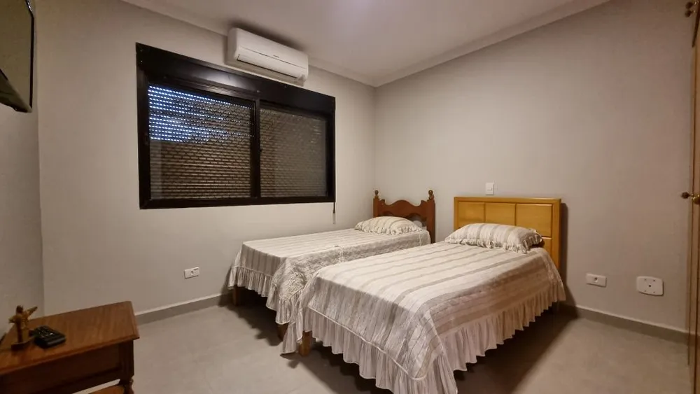 Apartamento, 3 quartos, 140 m² - Foto 1