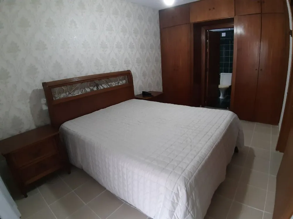 Apartamento, 3 quartos, 160 m² - Foto 2