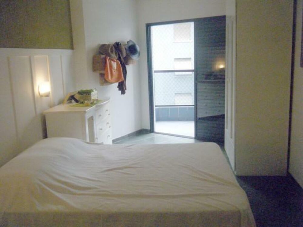 Apartamento à venda com 3 quartos, 150m² - Foto 1