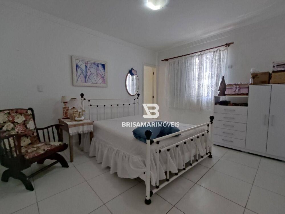 Apartamento à venda com 3 quartos, 136m² - Foto 6