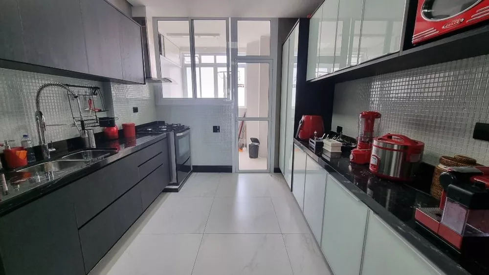 Apartamento à venda com 4 quartos, 190m² - Foto 14