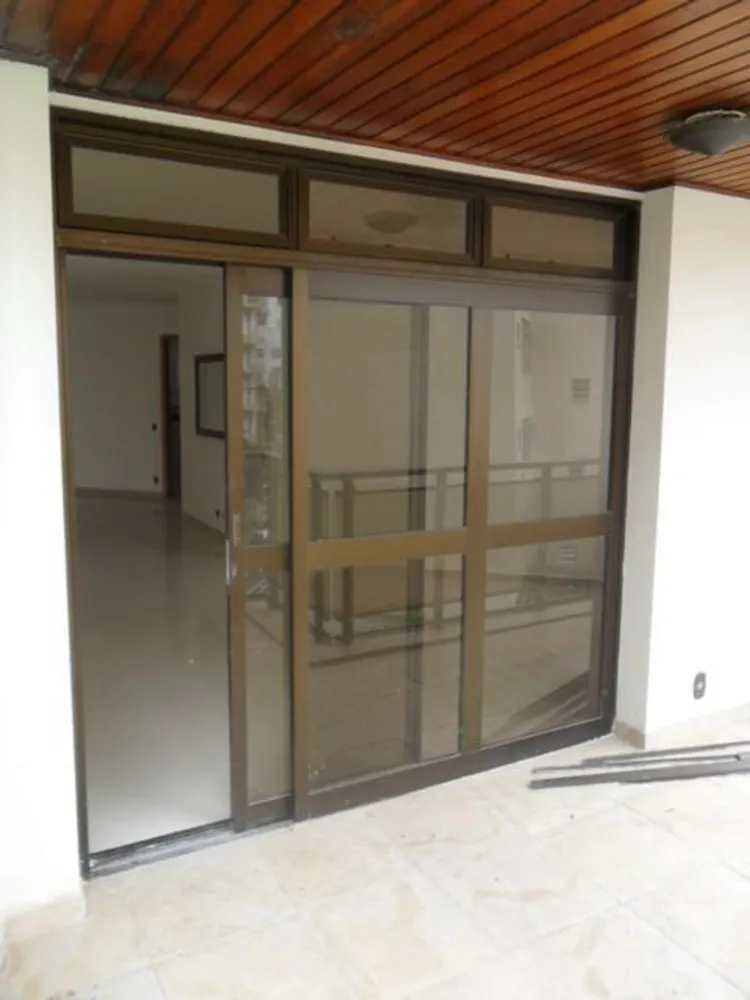 Apartamento, 3 quartos, 145 m² - Foto 2