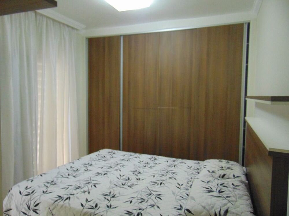 Apartamento à venda com 2 quartos, 105m² - Foto 4