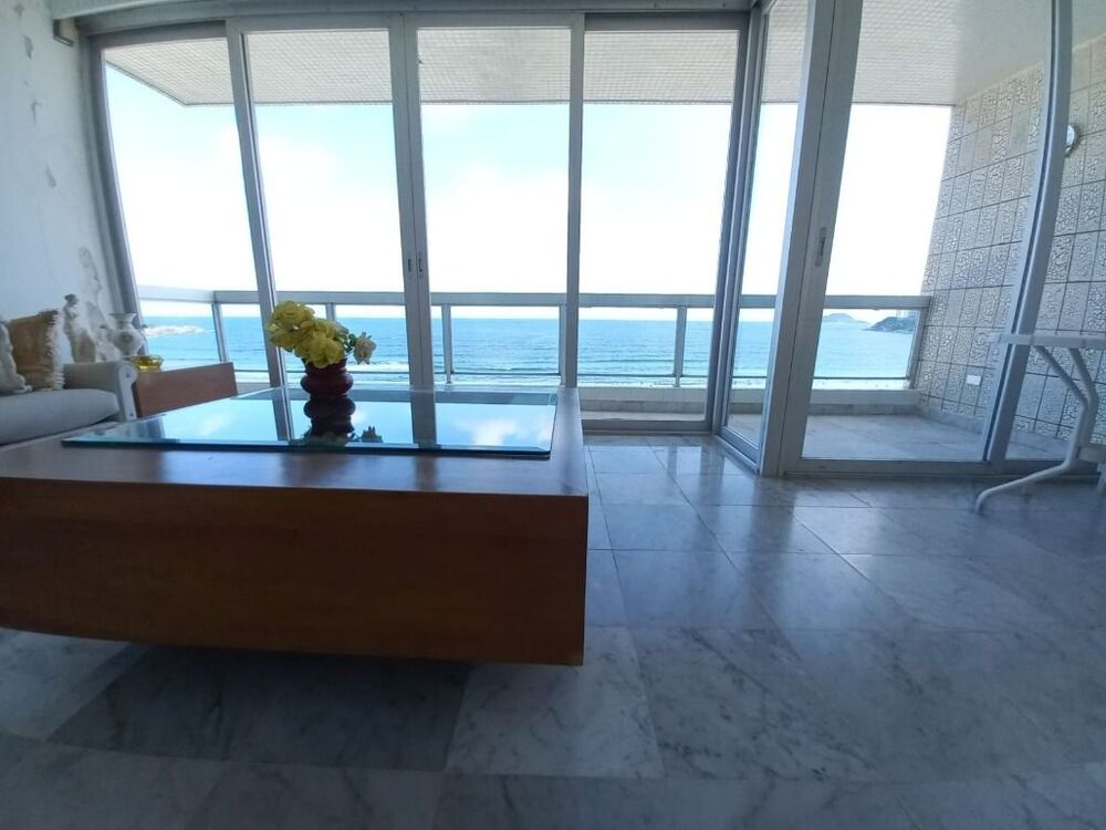 Apartamento à venda com 3 quartos, 164m² - Foto 1