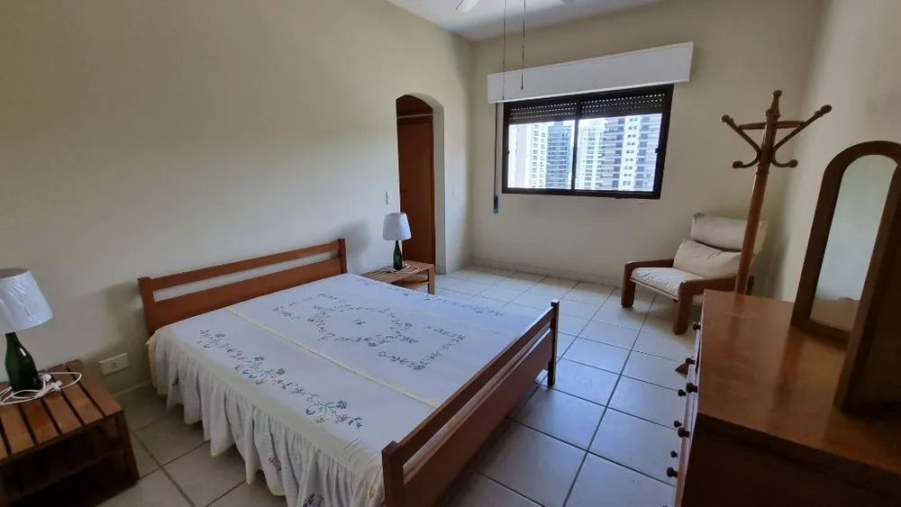 Apartamento, 3 quartos, 196 m² - Foto 3