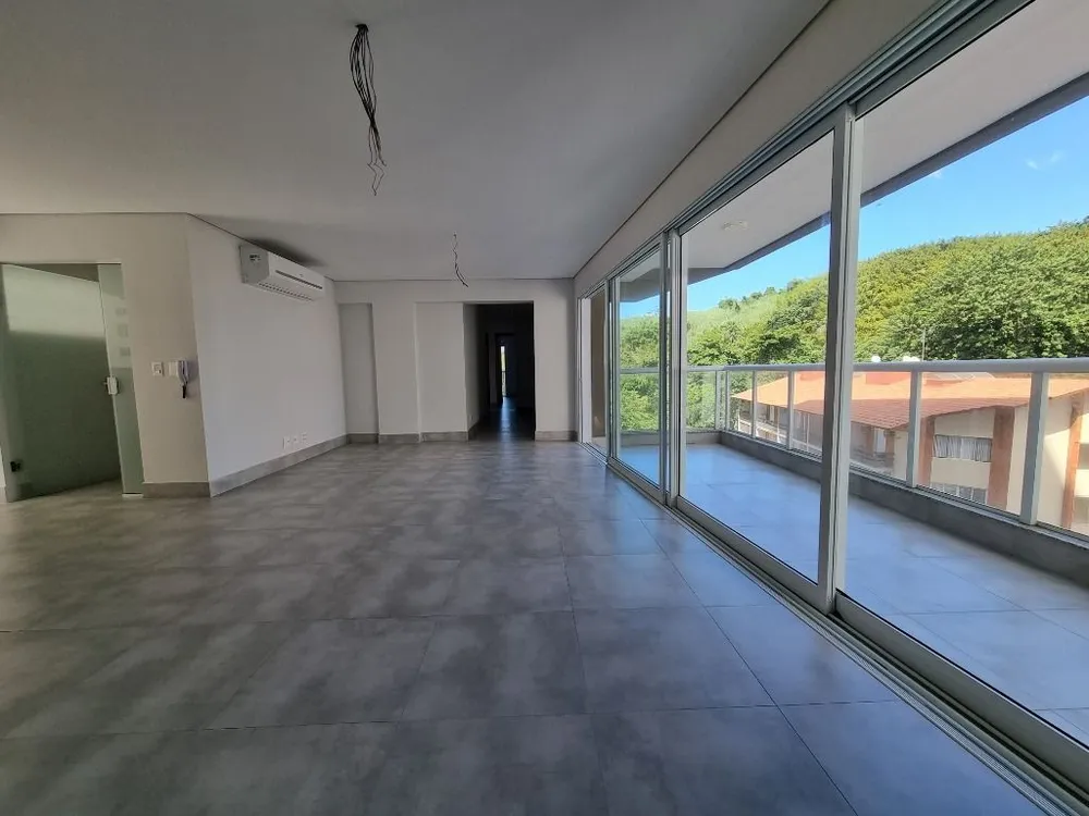 Apartamento, 3 quartos, 146 m² - Foto 1