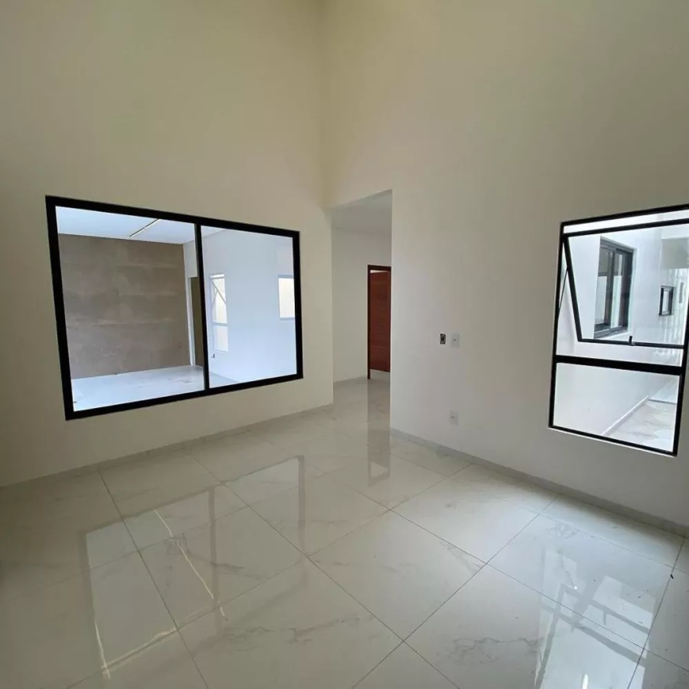 Casa de Condomínio à venda com 4 quartos, 2m² - Foto 3