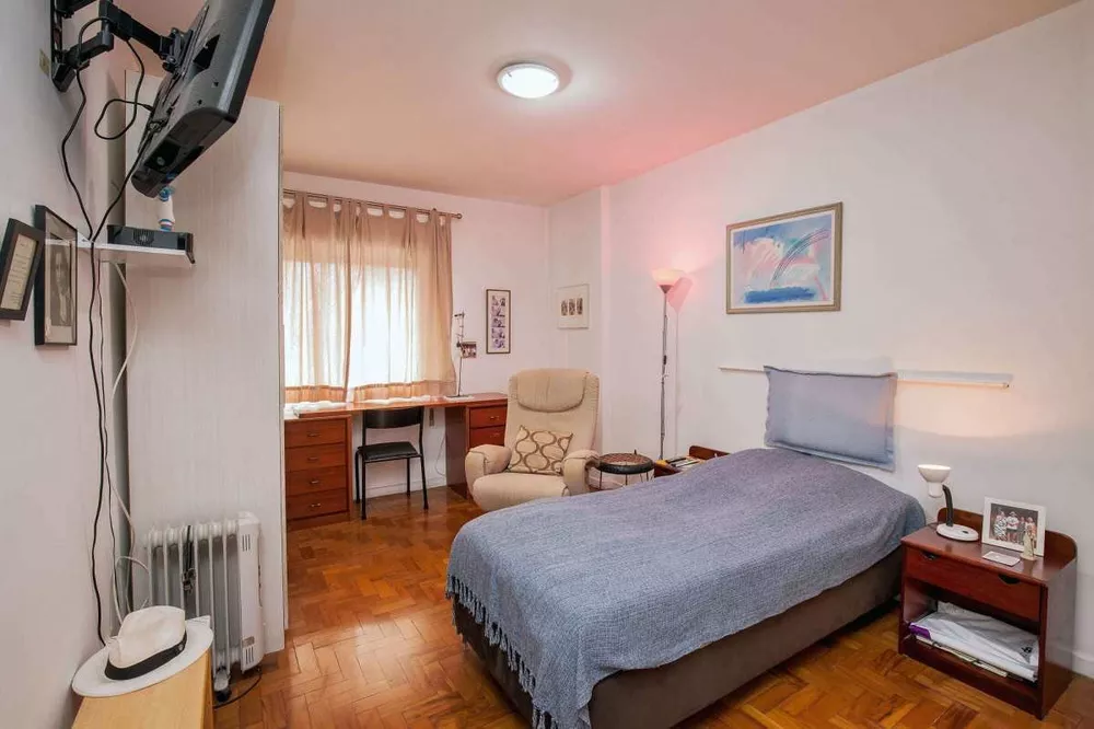 Apartamento, 3 quartos, 160 m² - Foto 1