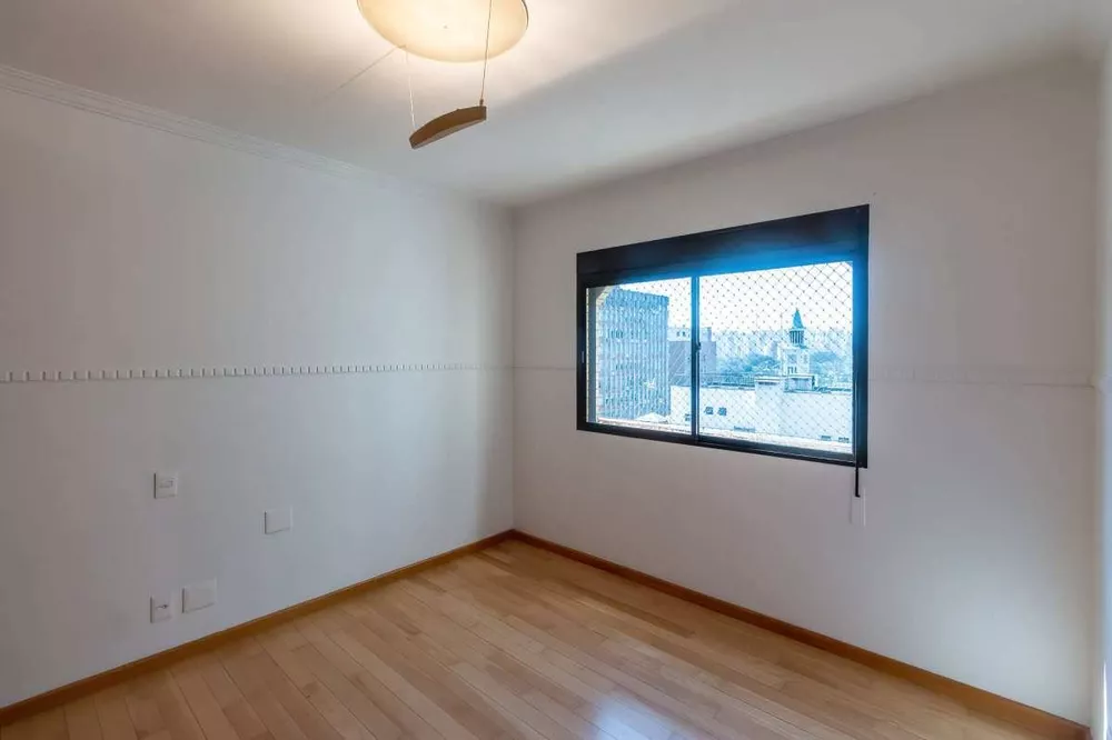 Apartamento, 3 quartos, 240 m² - Foto 2