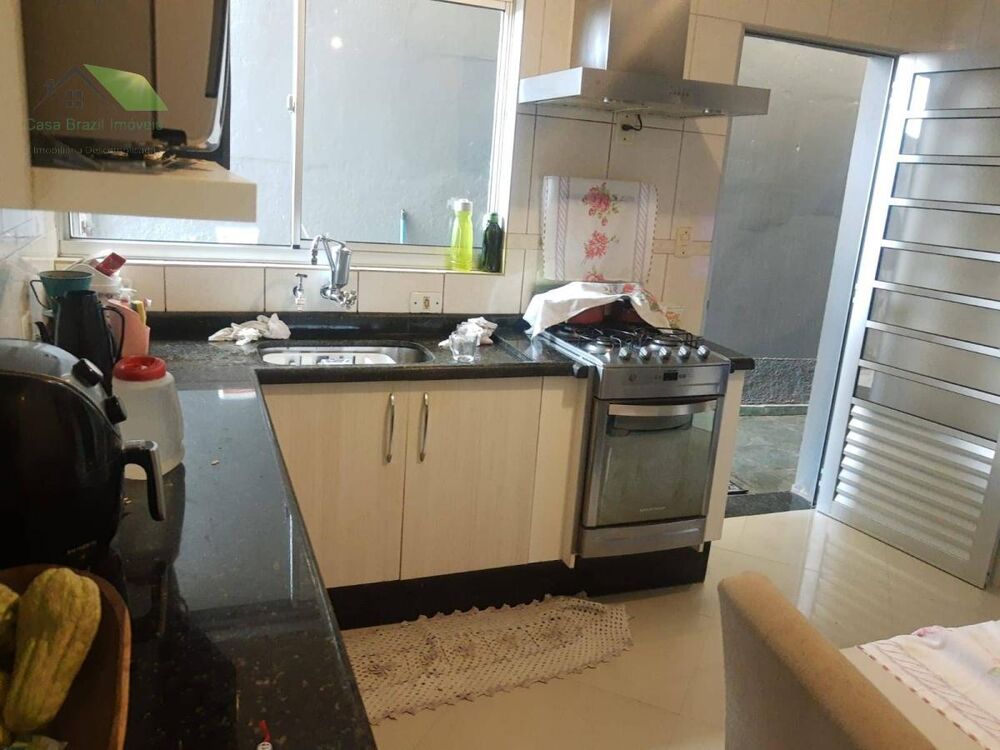 Casa à venda com 2 quartos, 100m² - Foto 4