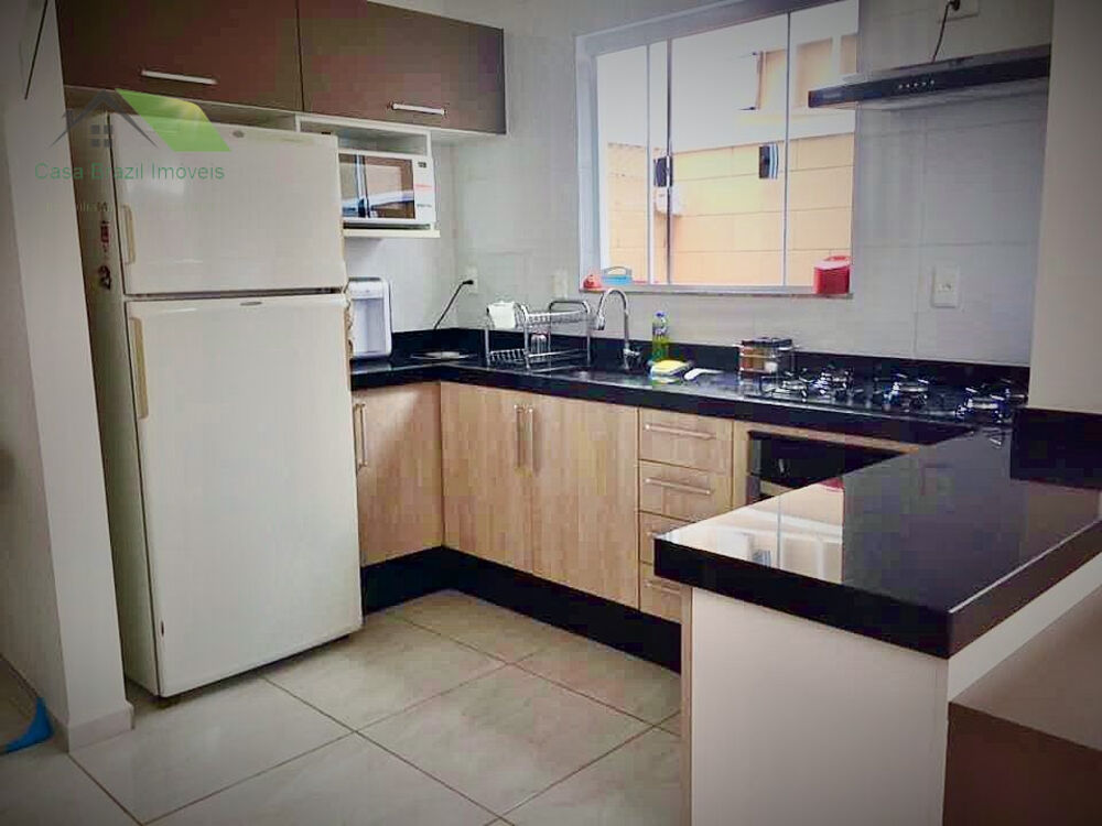 Casa de Condomínio à venda com 2 quartos, 70m² - Foto 2