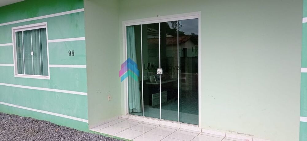 Casa à venda com 3 quartos, 360 - Foto 2