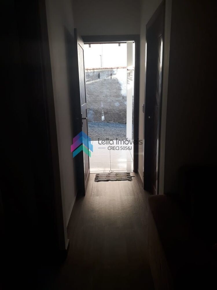 Casa à venda com 2 quartos, 103m² - Foto 4