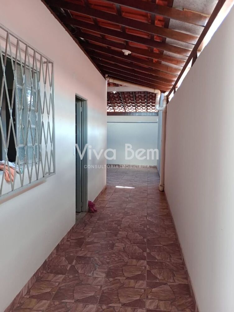 Casa à venda com 2 quartos, 100m² - Foto 12