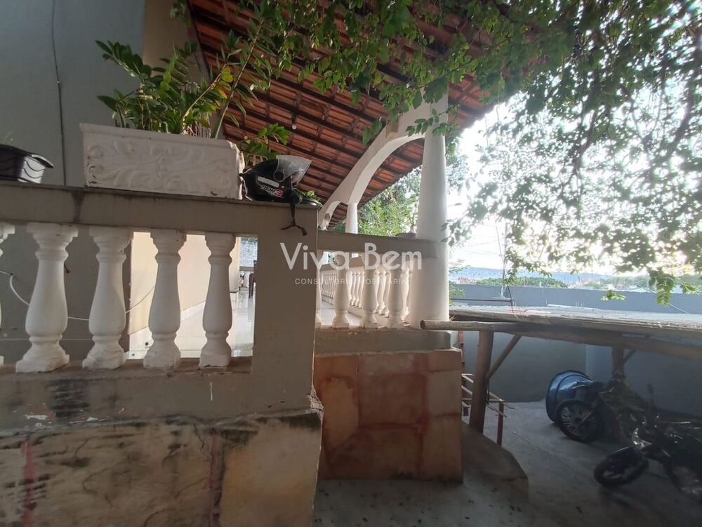 Casa, 5 quartos, 166 m² - Foto 1