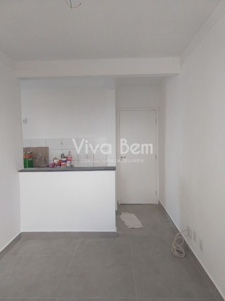 Apartamento à venda com 2 quartos, 45m² - Foto 2