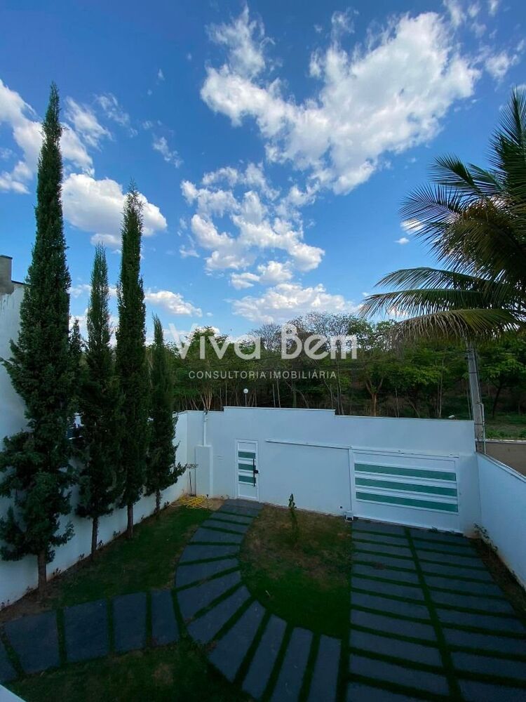 Casa à venda com 3 quartos, 250m² - Foto 8