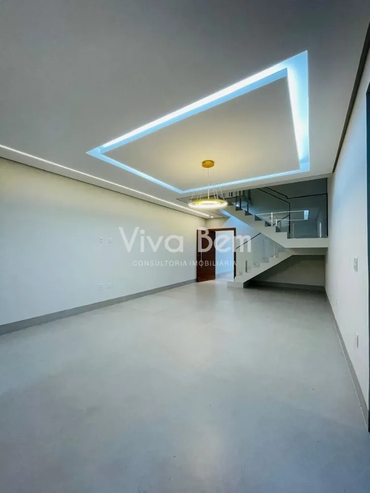 Casa, 3 quartos, 200 m² - Foto 1
