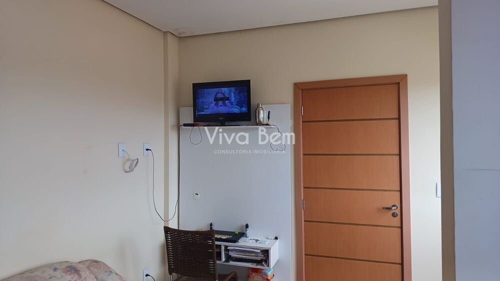 Apartamento à venda com 1 quarto, 40m² - Foto 2