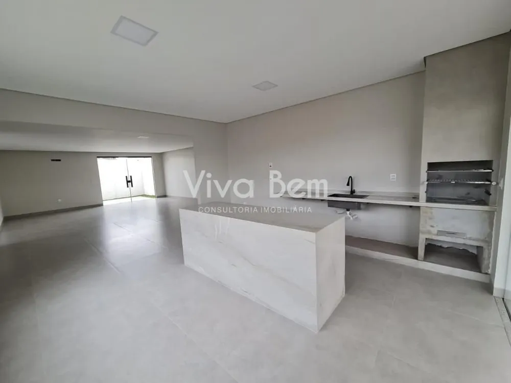 Casa, 4 quartos, 229 m² - Foto 2