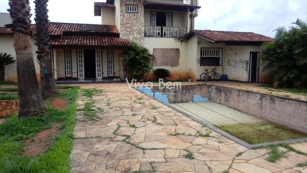 Chácara, 3 quartos, 2240 m² - Foto 4