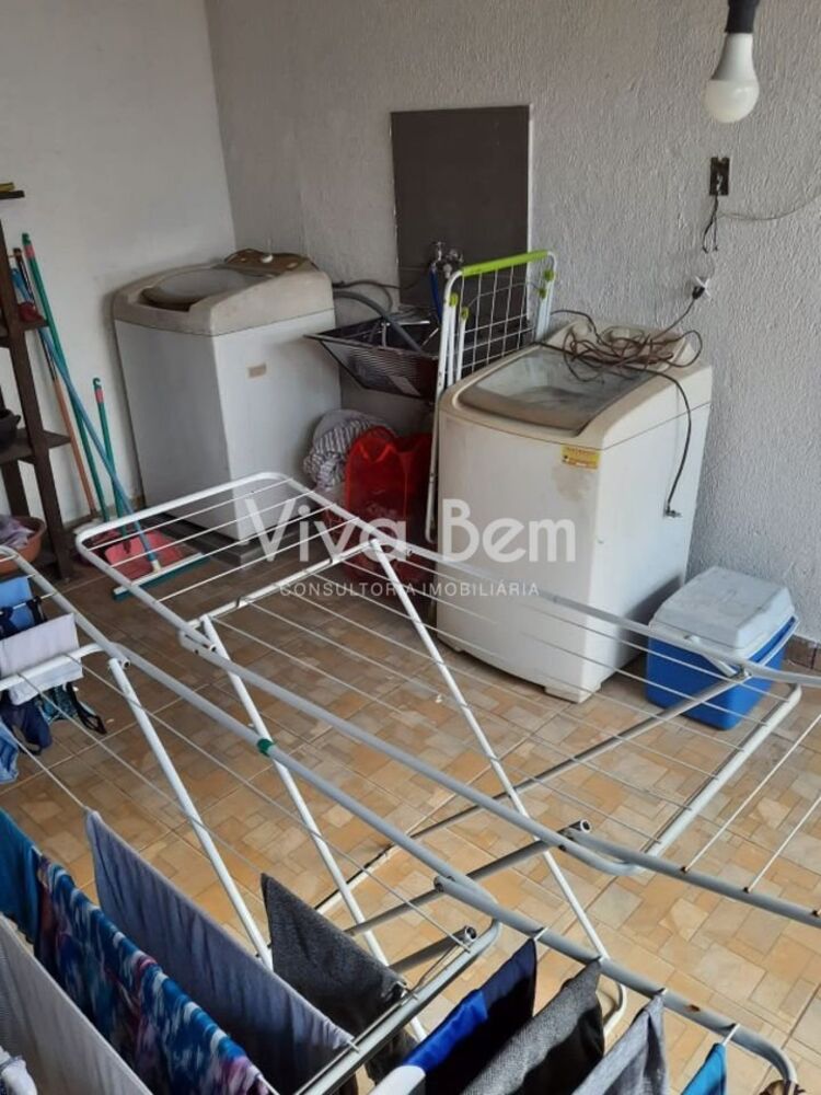 Casa à venda com 2 quartos, 120m² - Foto 17
