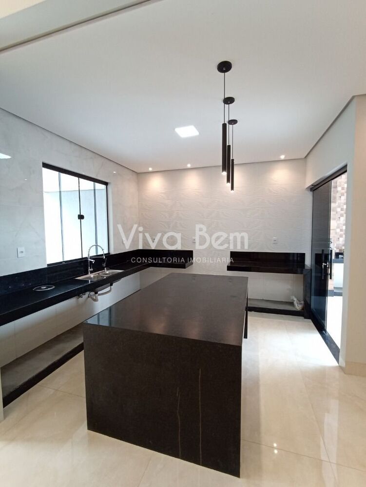 Casa, 3 quartos, 170 m² - Foto 1