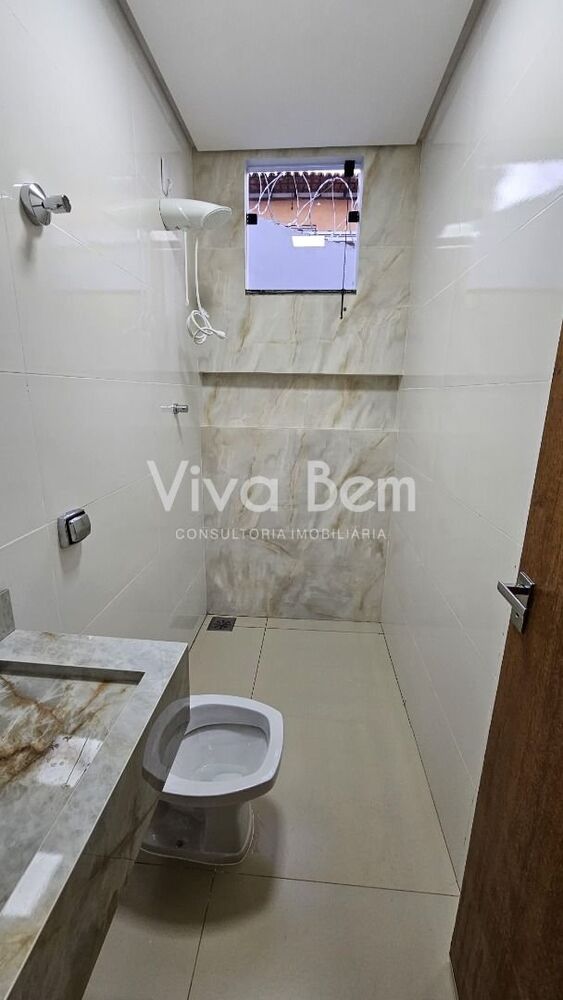 Casa à venda com 2 quartos, 50m² - Foto 2