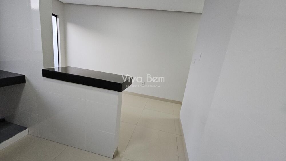 Casa à venda com 2 quartos, 50m² - Foto 1