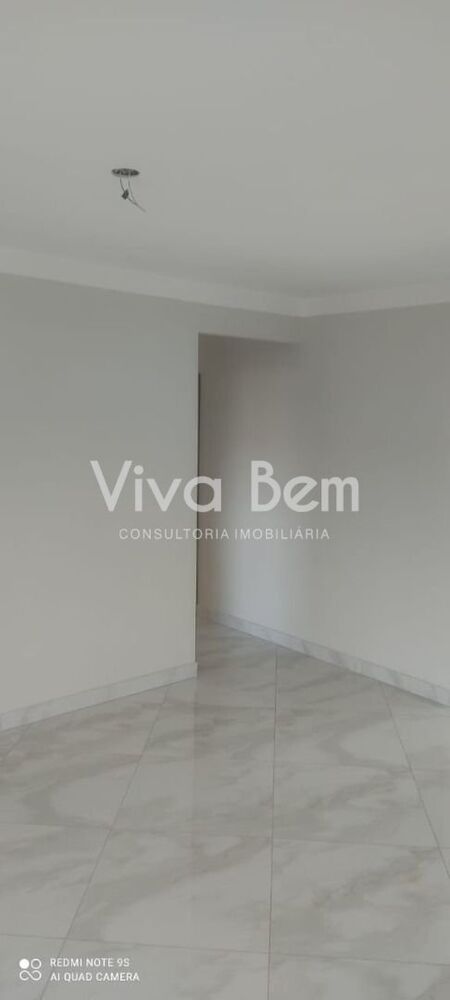 Apartamento à venda com 3 quartos, 110m² - Foto 2