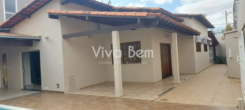 Casa, 3 quartos, 206 m² - Foto 1