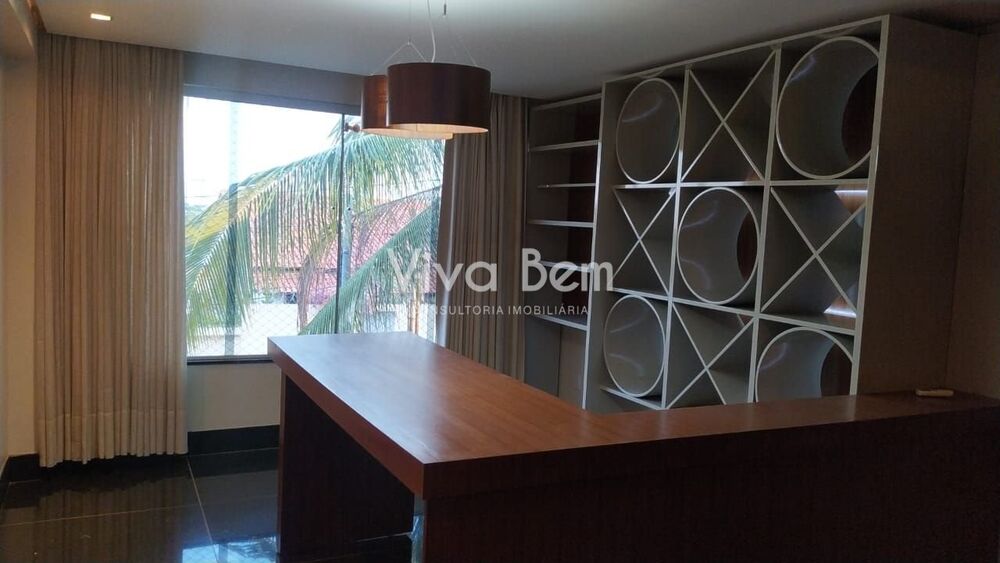 Casa à venda com 4 quartos, 450 - Foto 1