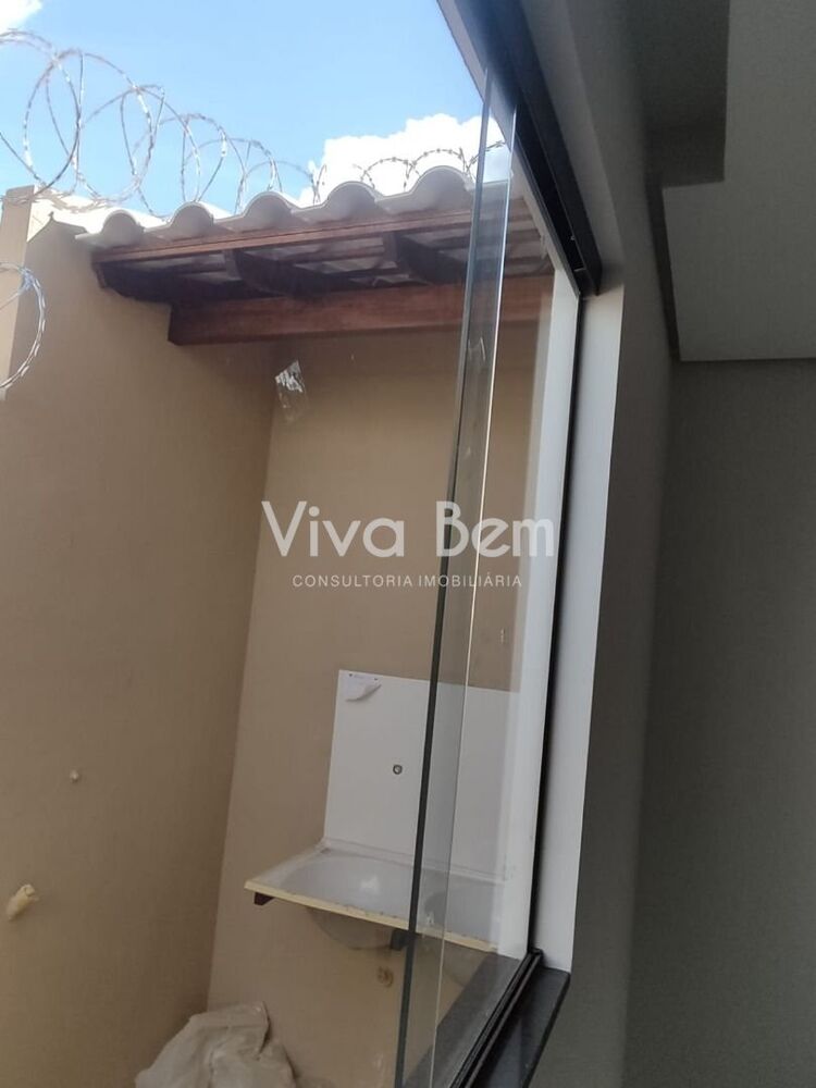 Casa à venda com 3 quartos, 55m² - Foto 3