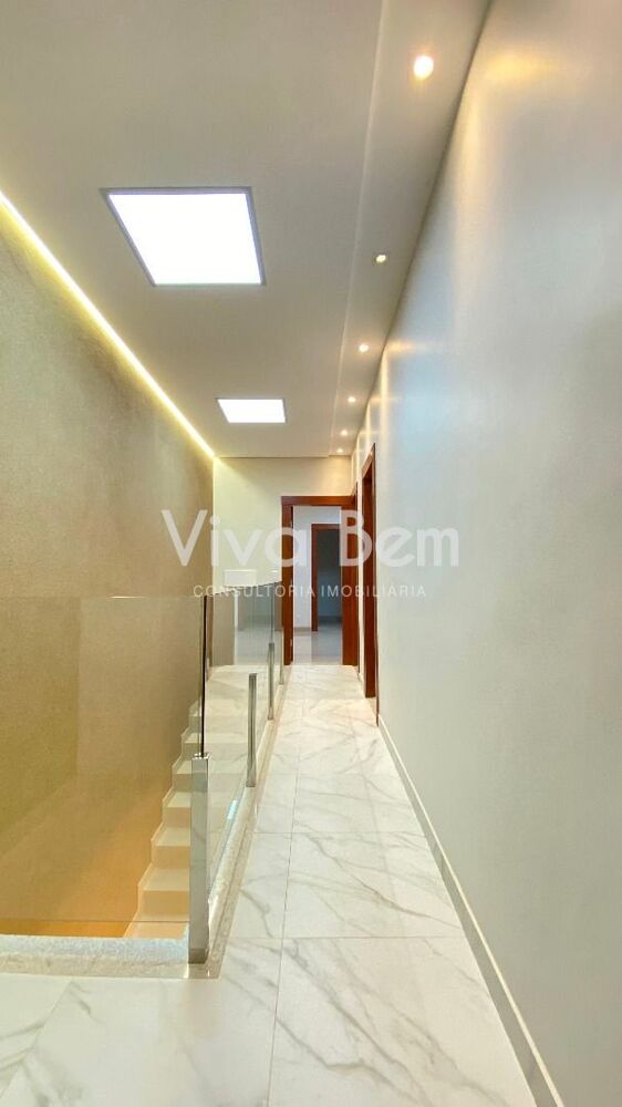 Casa à venda e aluguel com 3 quartos, 180m² - Foto 3