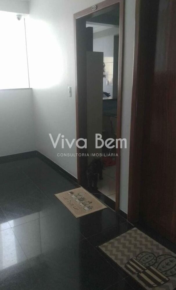 Apartamento à venda com 2 quartos, 64m² - Foto 3