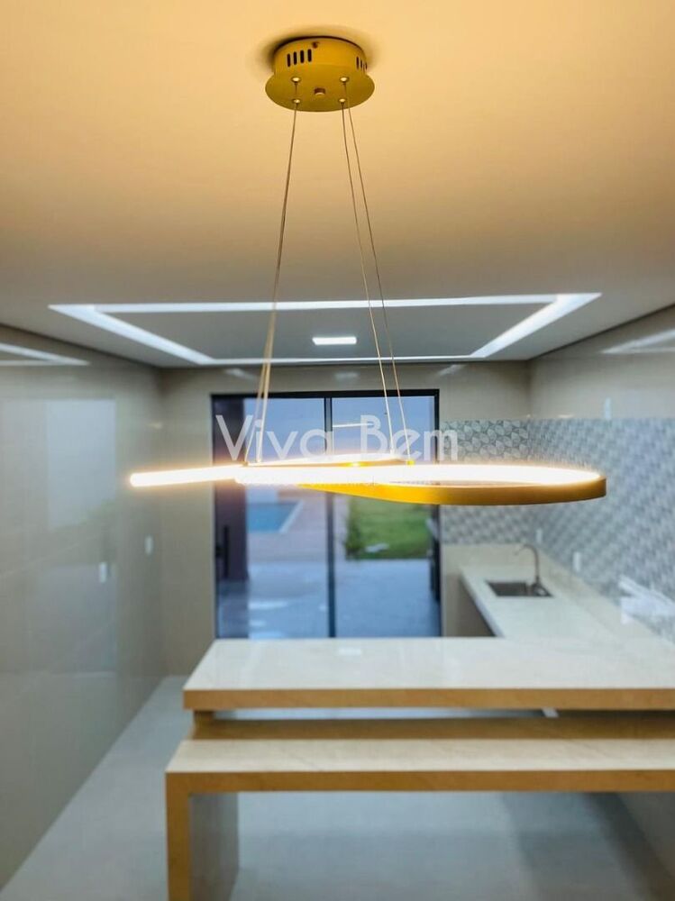 Casa à venda com 3 quartos, 200m² - Foto 4