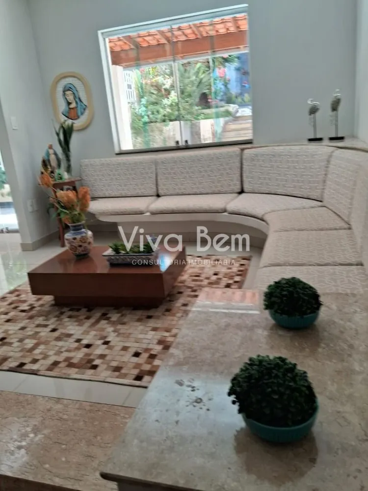 Casa, 2 quartos, 272 m² - Foto 2