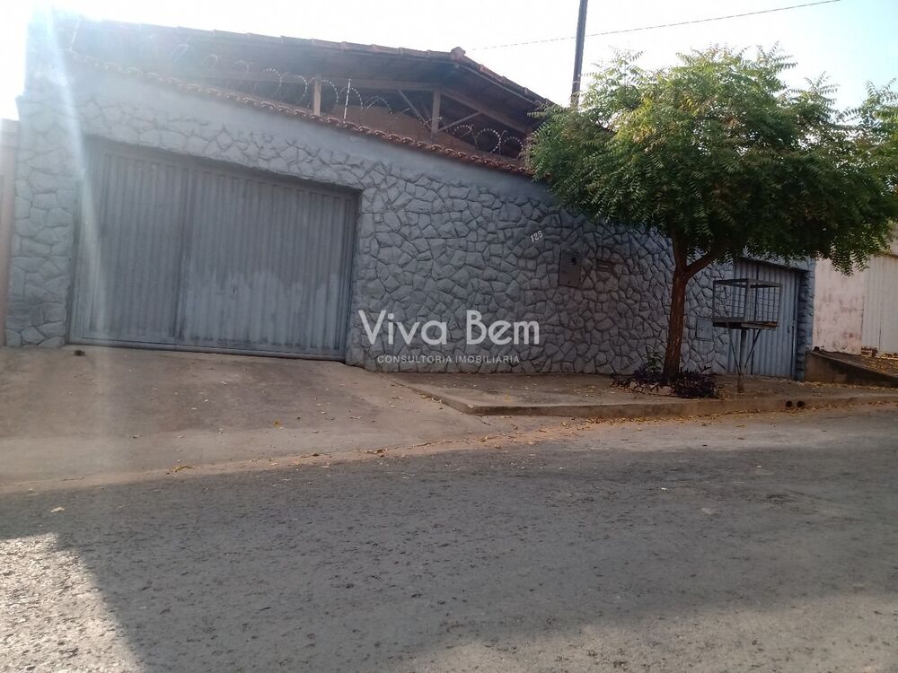 Casa, 2 quartos, 240 m² - Foto 1