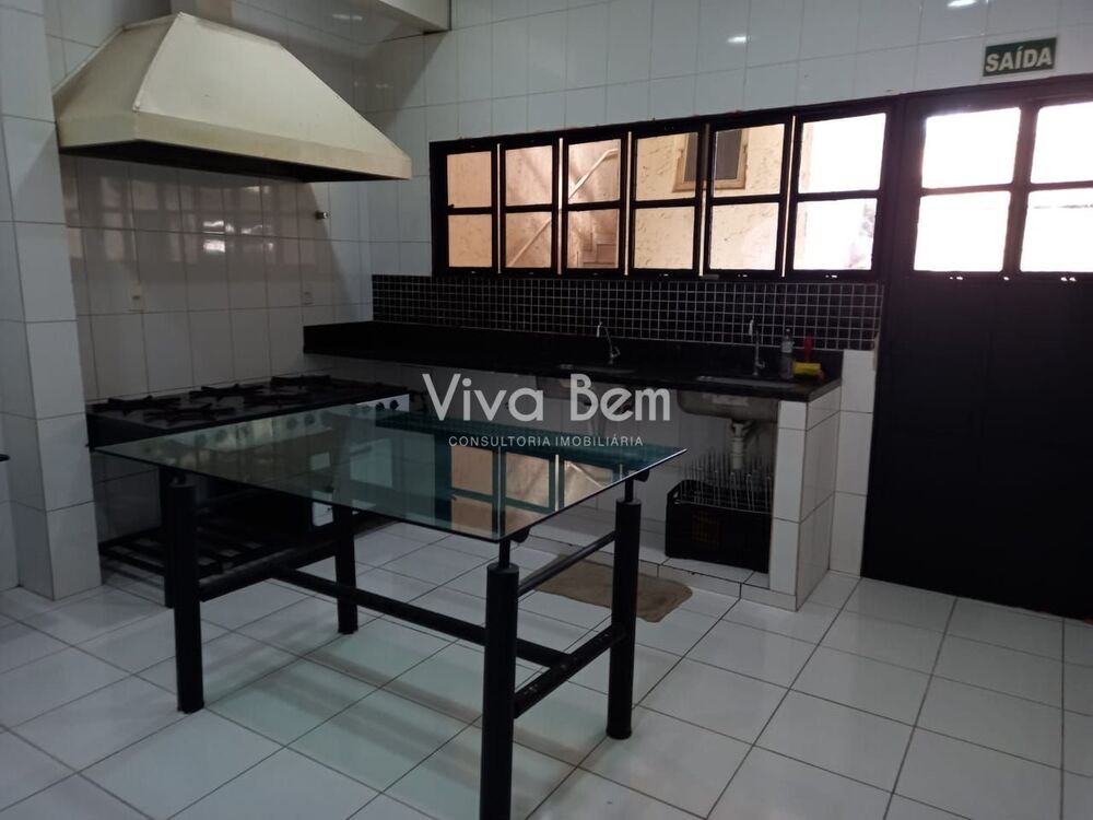 Loja-Salão, 300 m² - Foto 1